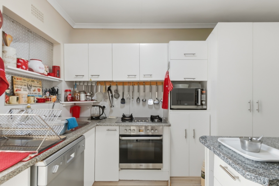 3 Bedroom Property for Sale in Whispering Pines Western Cape